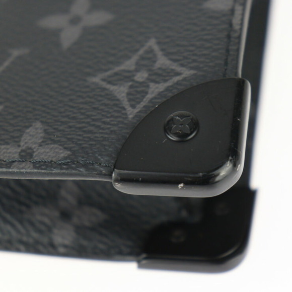 LOUIS VUITTON Black Monogram Leather Pouch - Picture 5 of 10